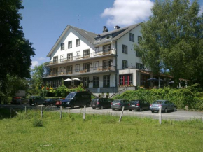 Hotels in Maissin